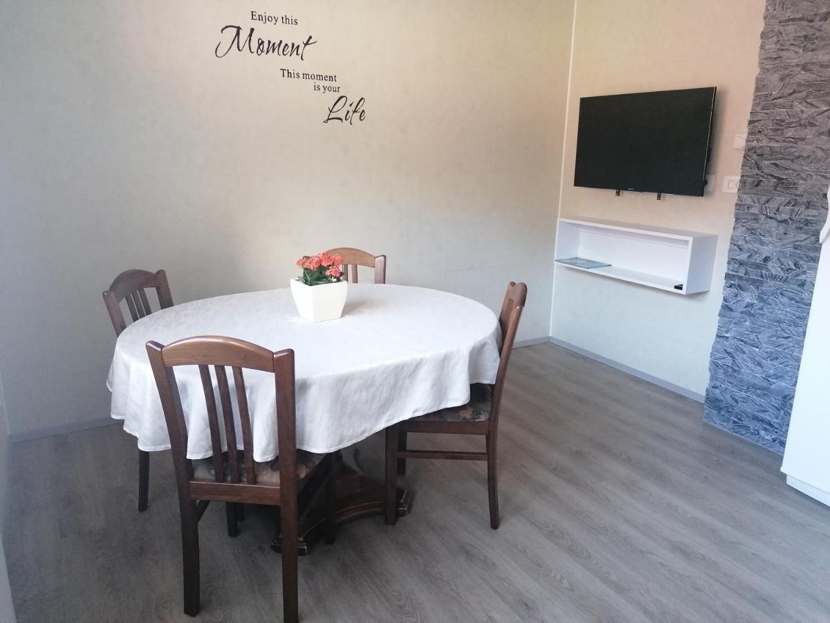 Apartmaji Valter Srpenica 外观 照片
